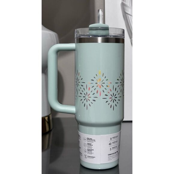 NWT LIMITED EDITION Stanley Quencher H2.0 FlowState Tumbler 30oz, SEAGLASS GLOSS - Picture 2 of 4